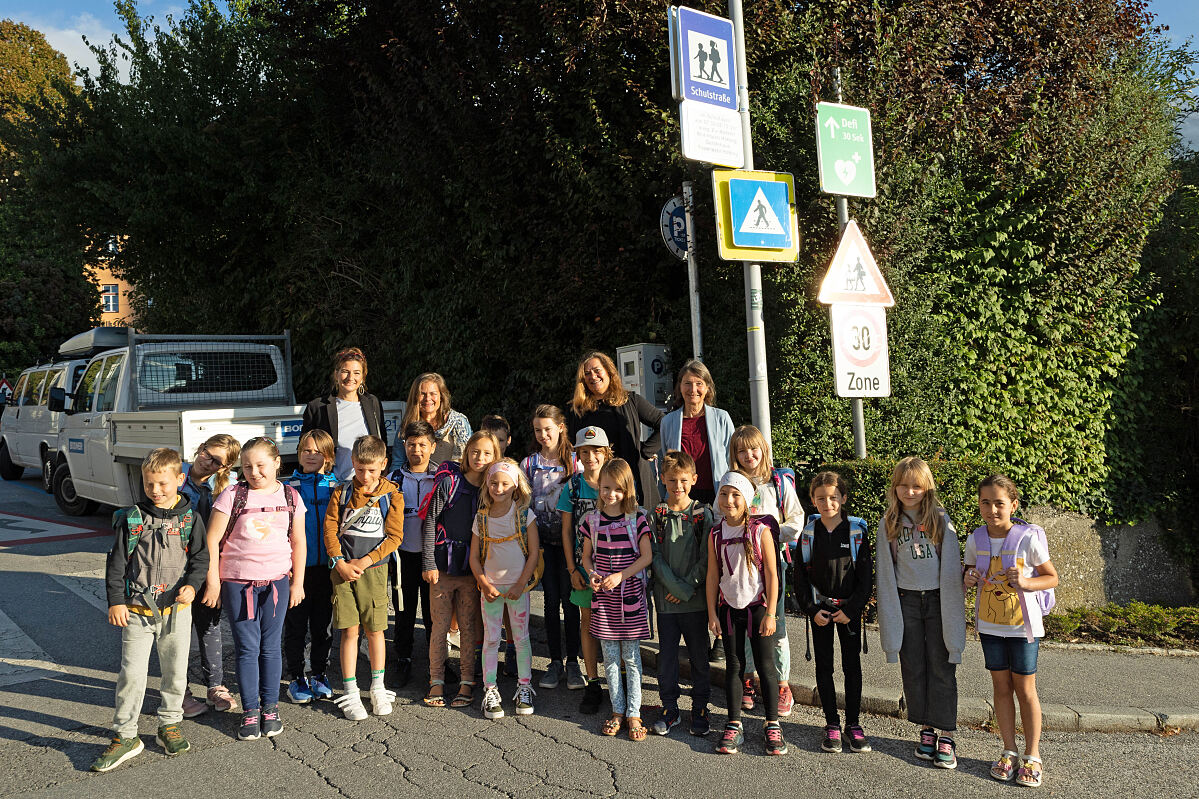 230915_achtung_schulstrasse_fb_1