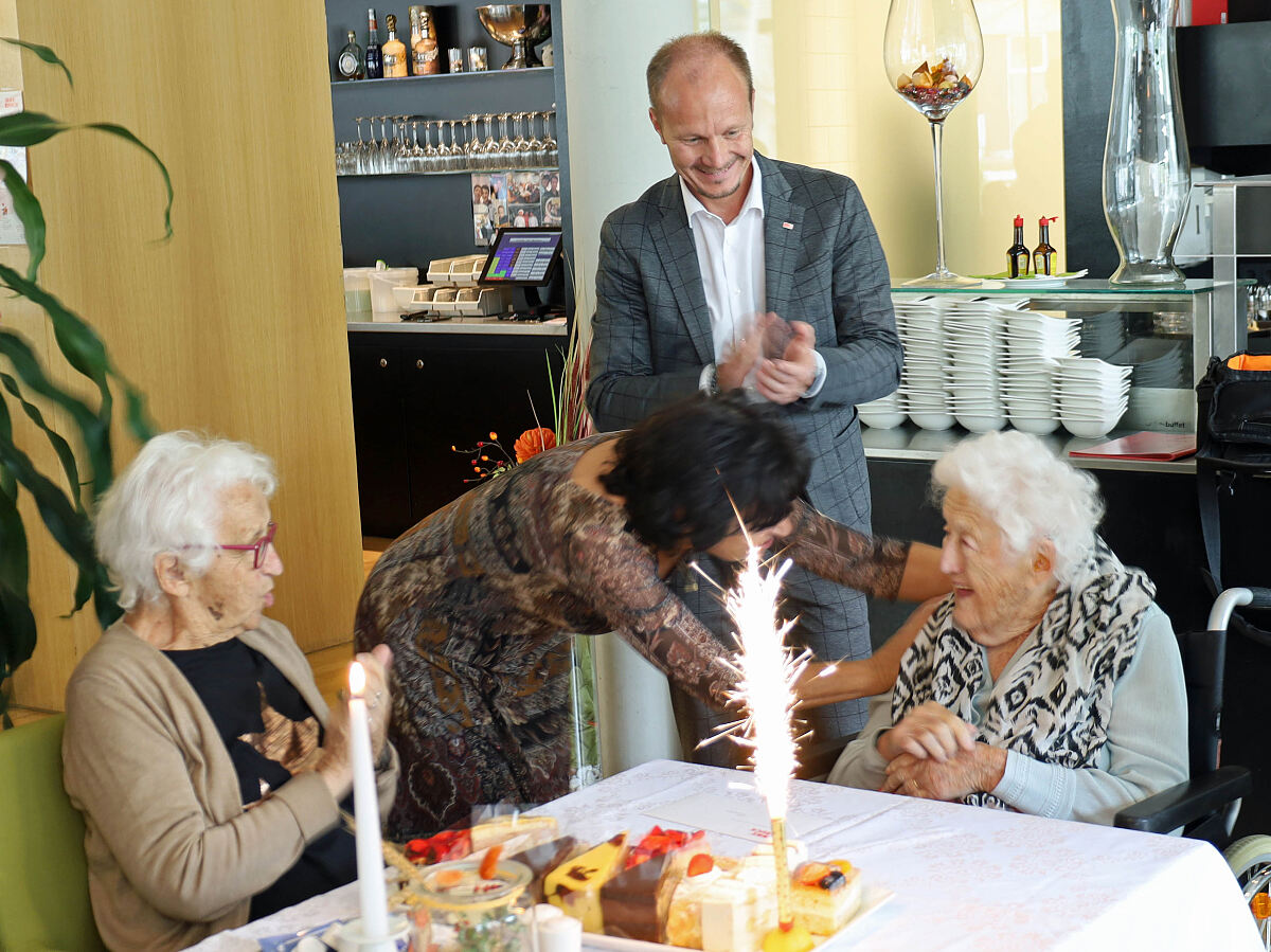 231020_100_geburtstag_rosa_geisenhof_fb_2