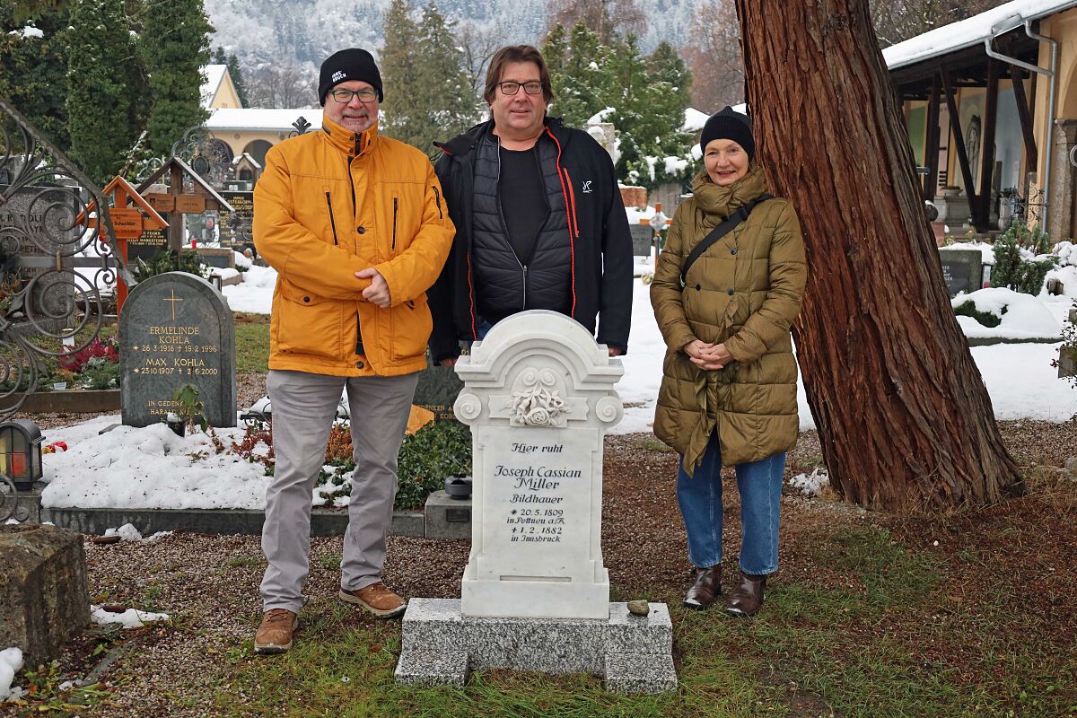 231207_westfriedhof_grabstein_miller_as