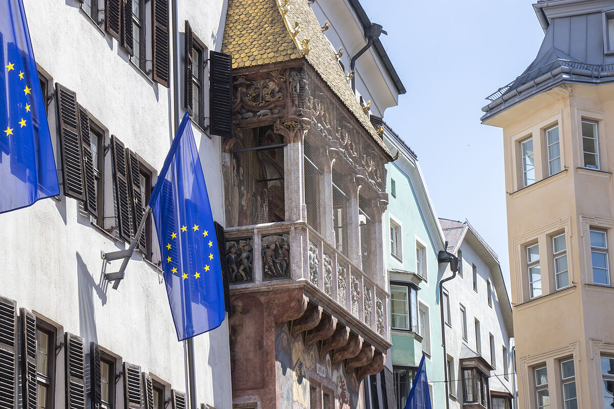 190516_eu_fahne_goldenes_dachl_mf