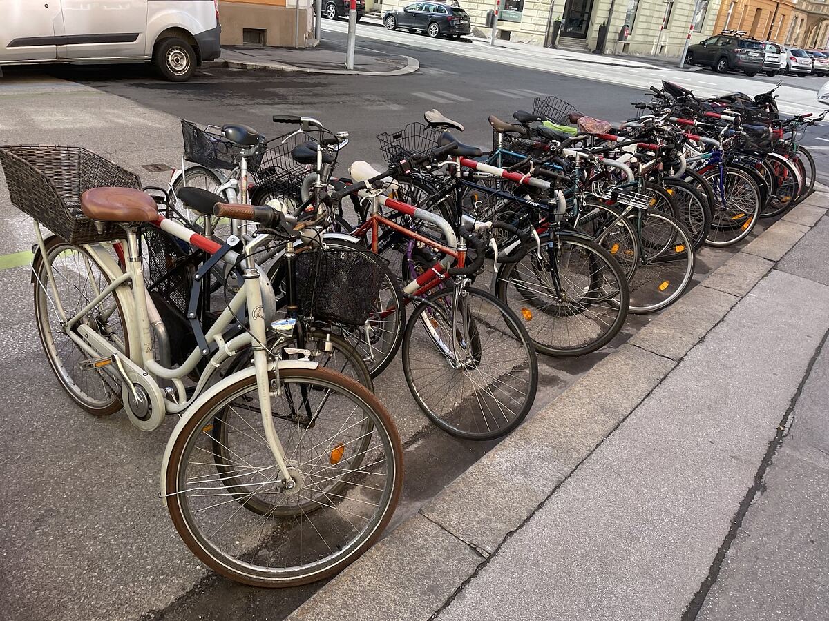 240326_fahrraeder_stafflerstrasse_hk_2