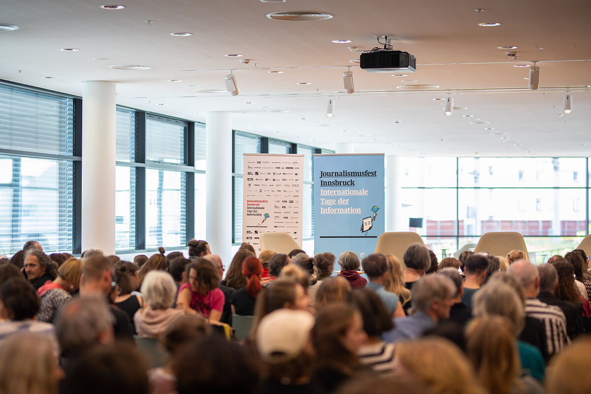 symbolbild-journalismusfest-in-der-stadtbib