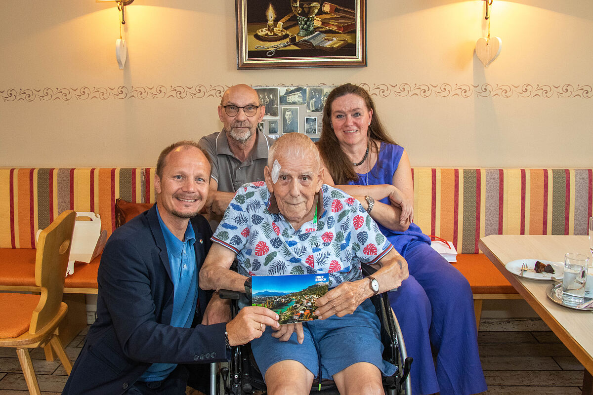 240909_geburtstagsbesuch_loeffler_fb