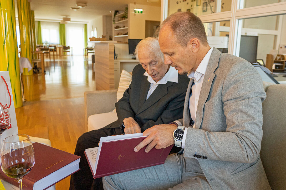 241007_104_geburtstag_ascher_3_fb