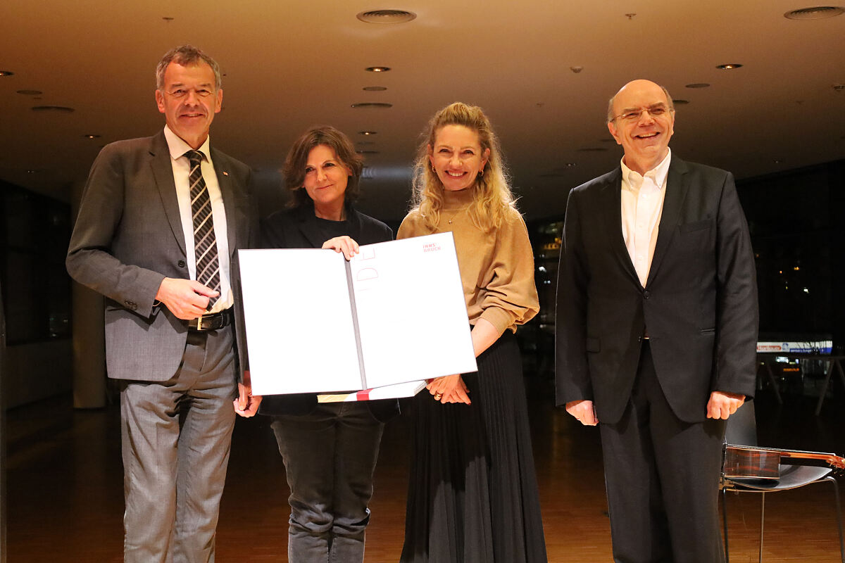 241120_kunstpreis_literatur_rainer_4_md