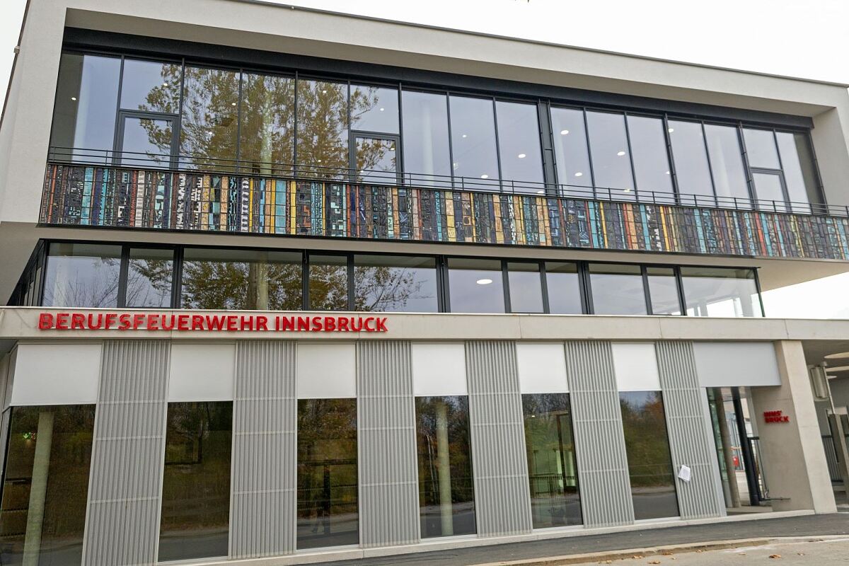 241112_uebergabe_hauptfeuerwache_fb