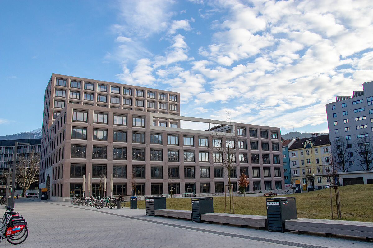 250210_doppelinterview_universitaet_5_dj