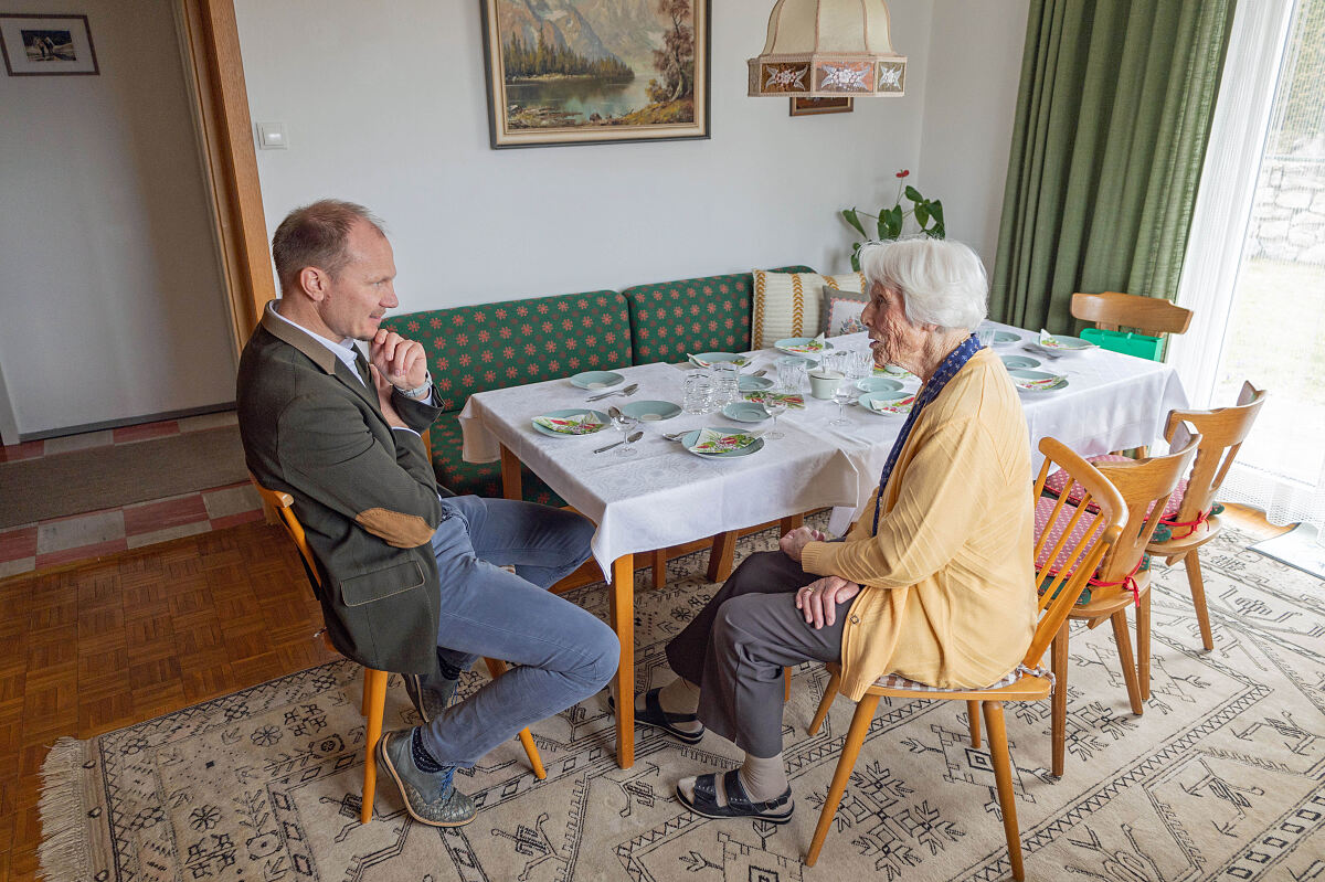 250310_geburtstagsbesuch_aloisia_poell_fb_2