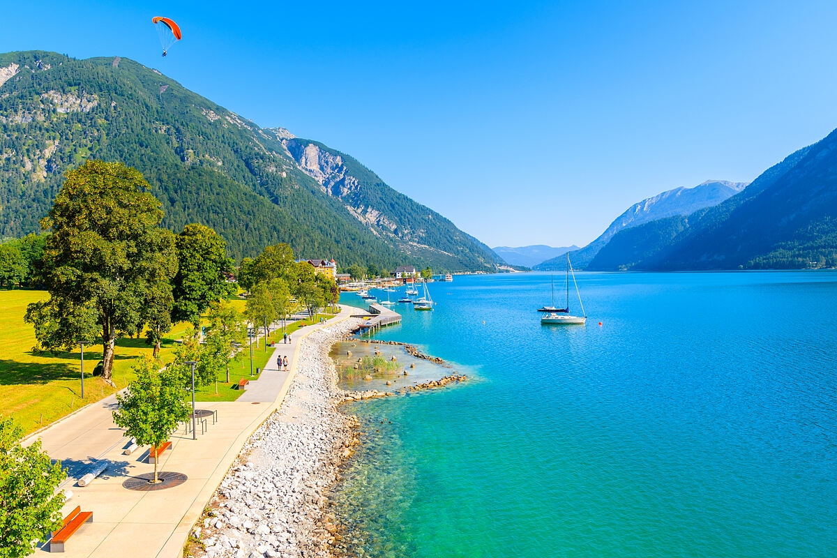 8_9_achensee_klein_shutterstock_1154055775