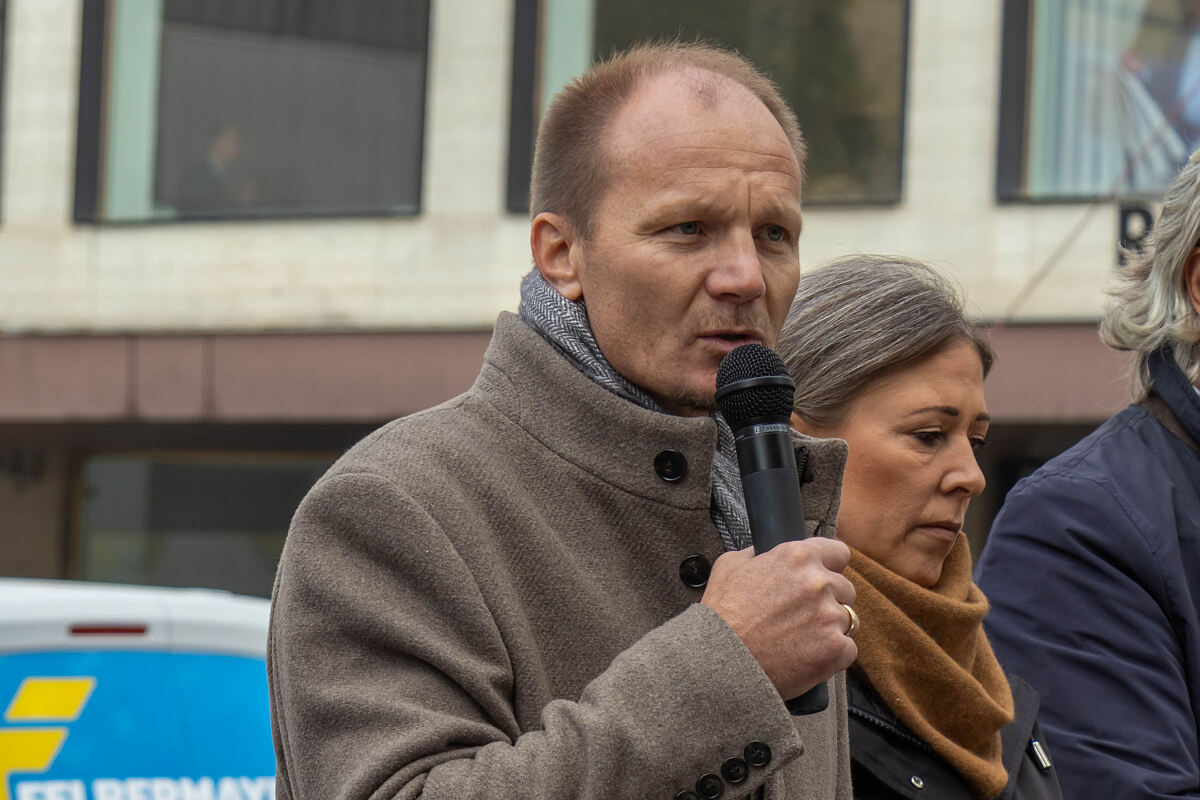 251007_bozner_platz_erste_baeume_wirtschaft_12_mf