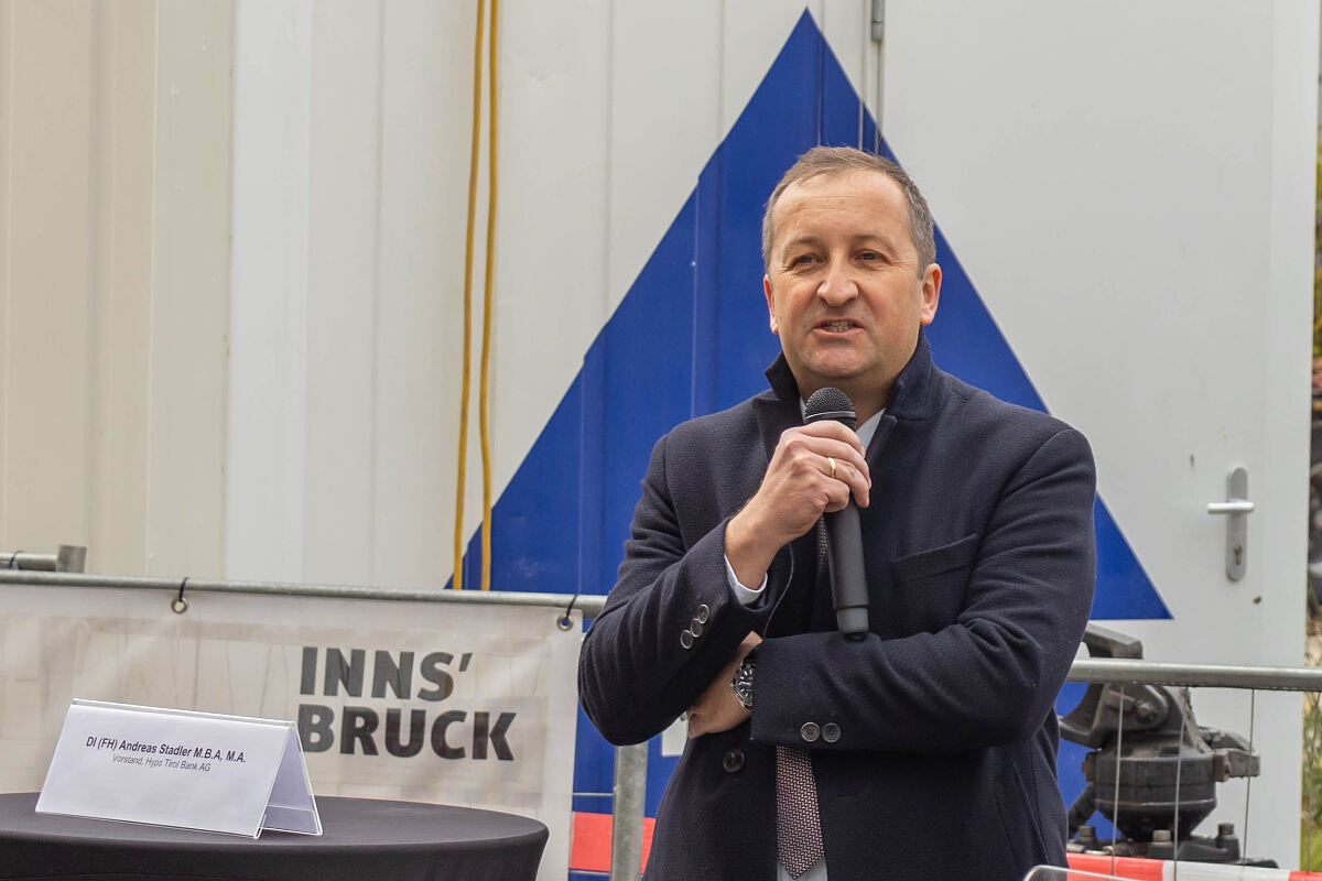 251007_bozner_platz_erste_baeume_wirtschaft_9_mf