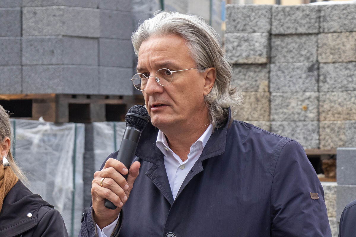 251007_bozner_platz_erste_baeume_wirtschaft_6_mf