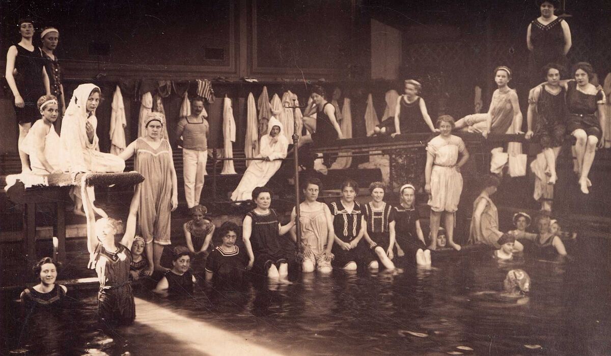 60_61_abb-3_schwimmbad-hoettinger-au_ph-25357