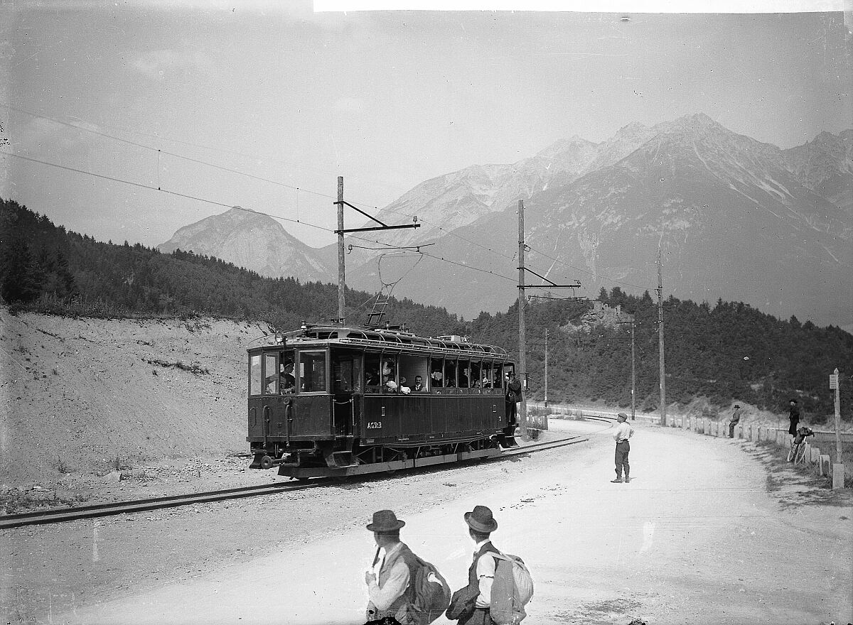 44_45_abb-4_kr-pl-653_stubaitalbahn
