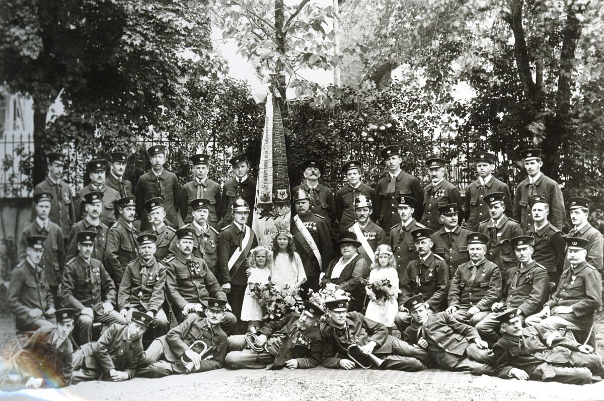 44_45_abb-2_chronik-der-ff-igls