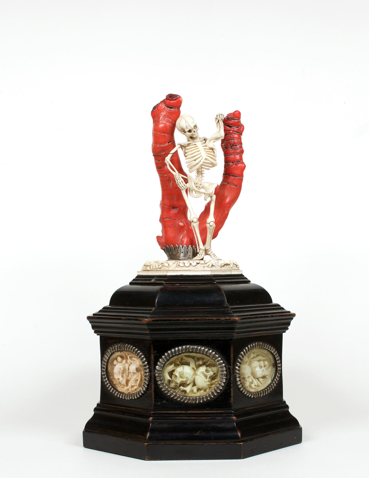 stadtgeschichtetod-und-korallenzweig-foto-guenter-richard-wett