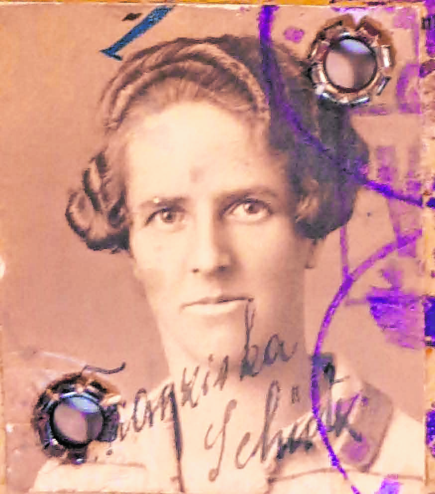 42_43_-historischer-artikel_-bild-2_scha-â-tz-franziska_tiroler-landesarchiv