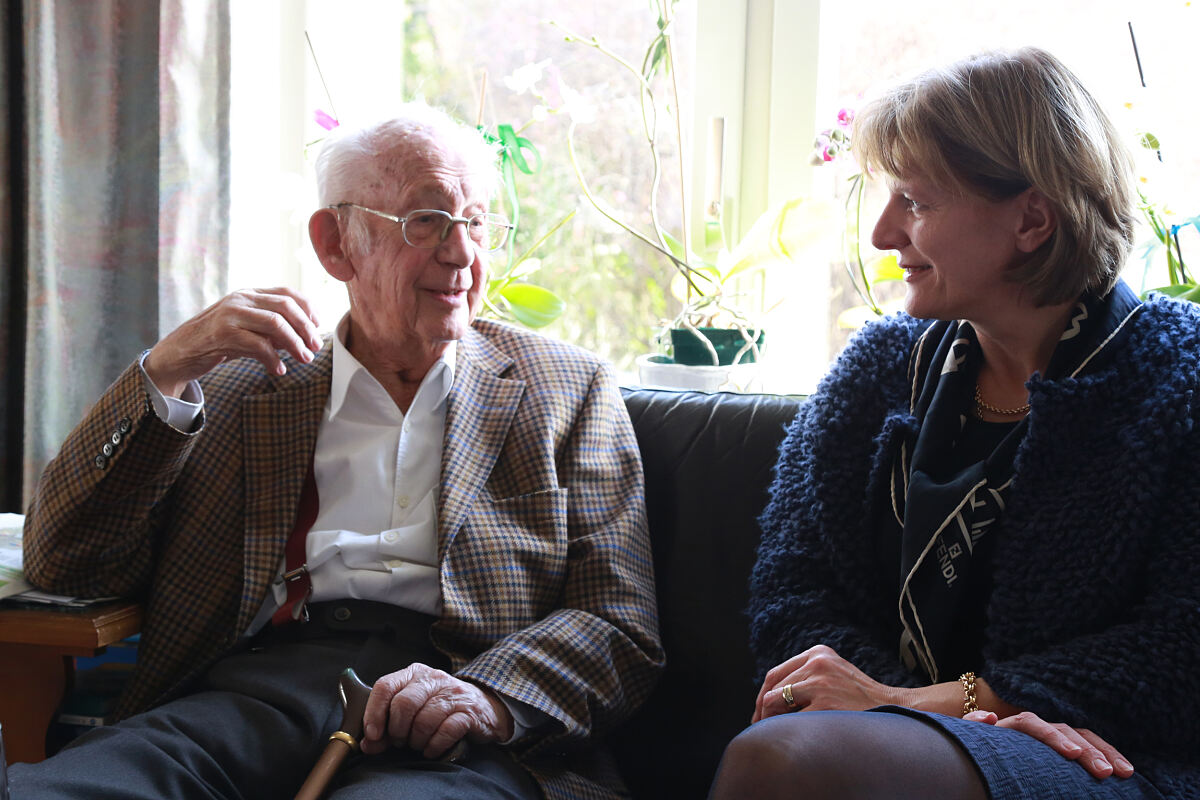 111215_101-hammer_vl-4