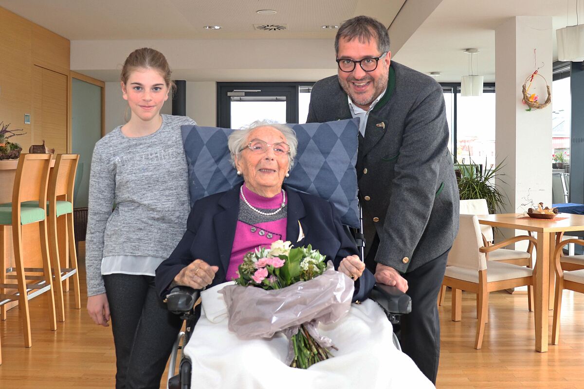 191106_100_geburtstag_hofmann_ad