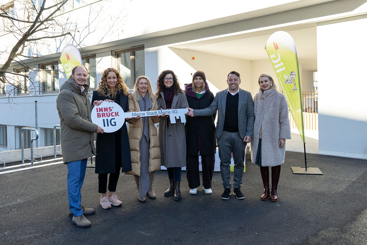 251202_uebergabe_domanigweg_1_dj