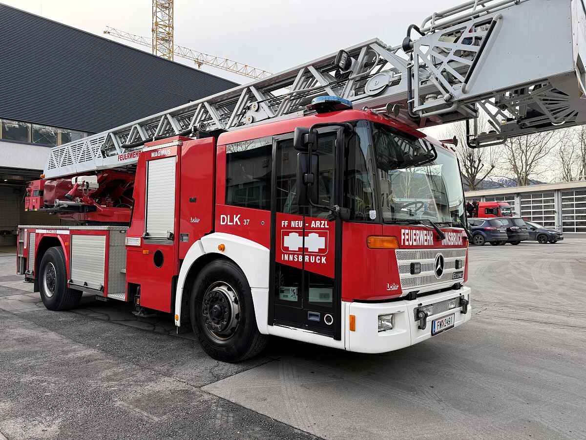 251222_neue_drehleiter_ff_neu_arzl_-e_knauseder_1